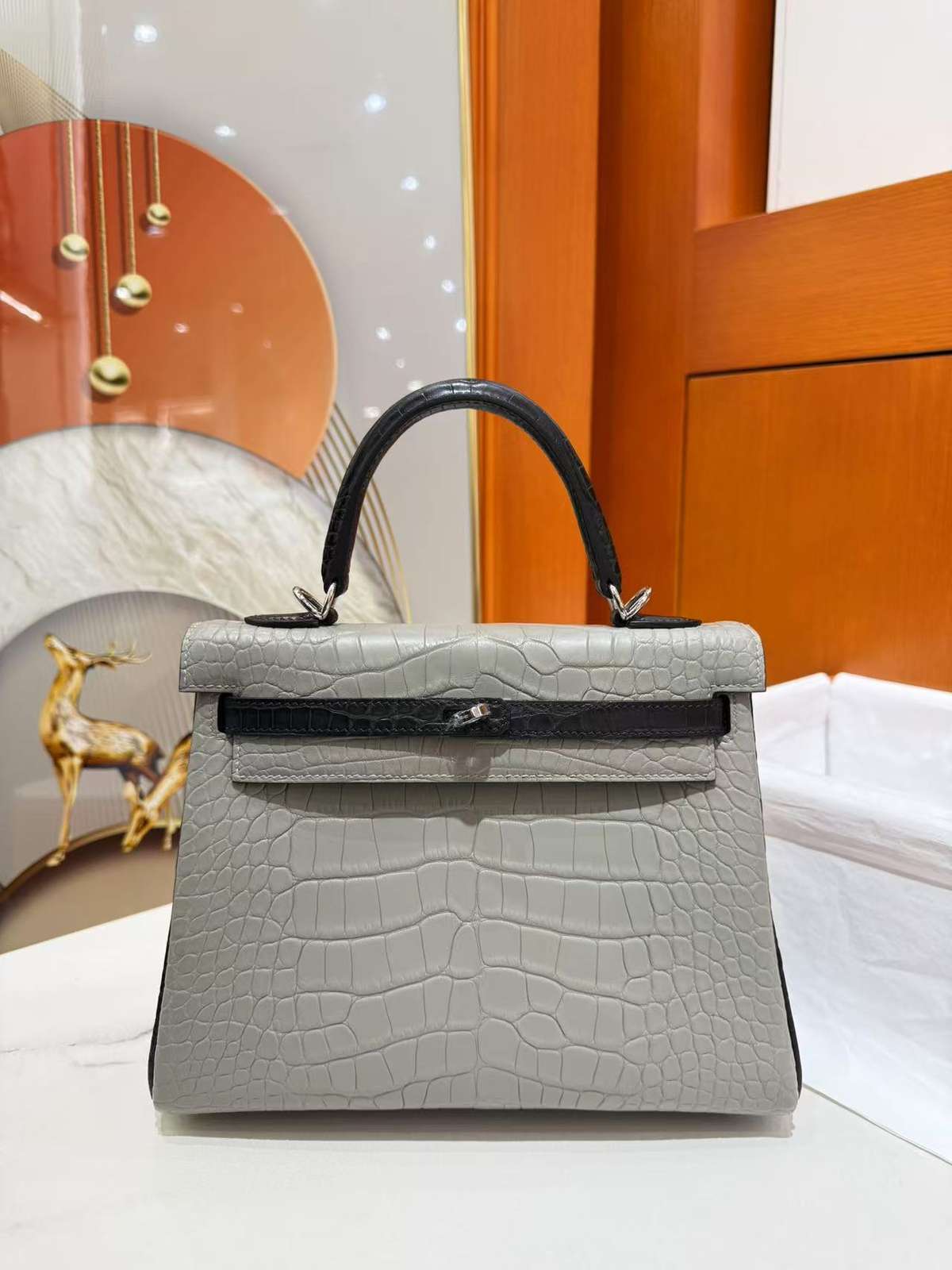 Hermes Kelly 25 Crocodile bicolor pearl gray and black